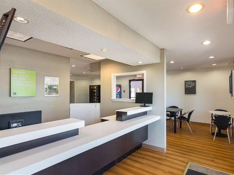 Studio Inn Extended Stay Oklahoma City Airport By Oyo Екстер'єр фото