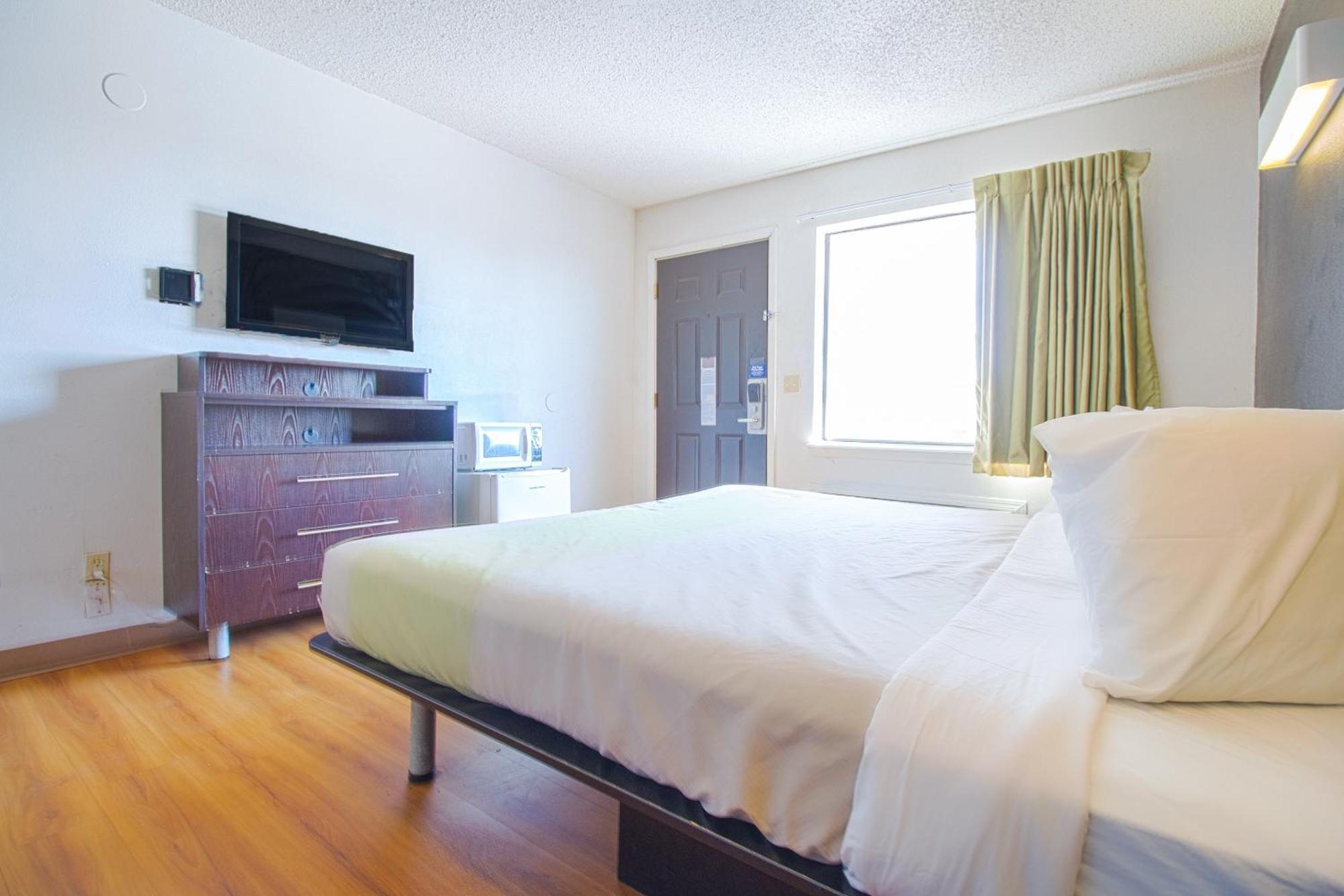 Studio Inn Extended Stay Oklahoma City Airport By Oyo Екстер'єр фото